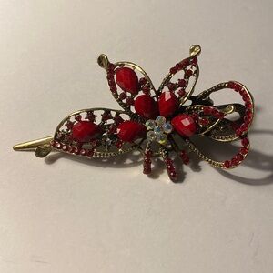 Vintage hair clip.